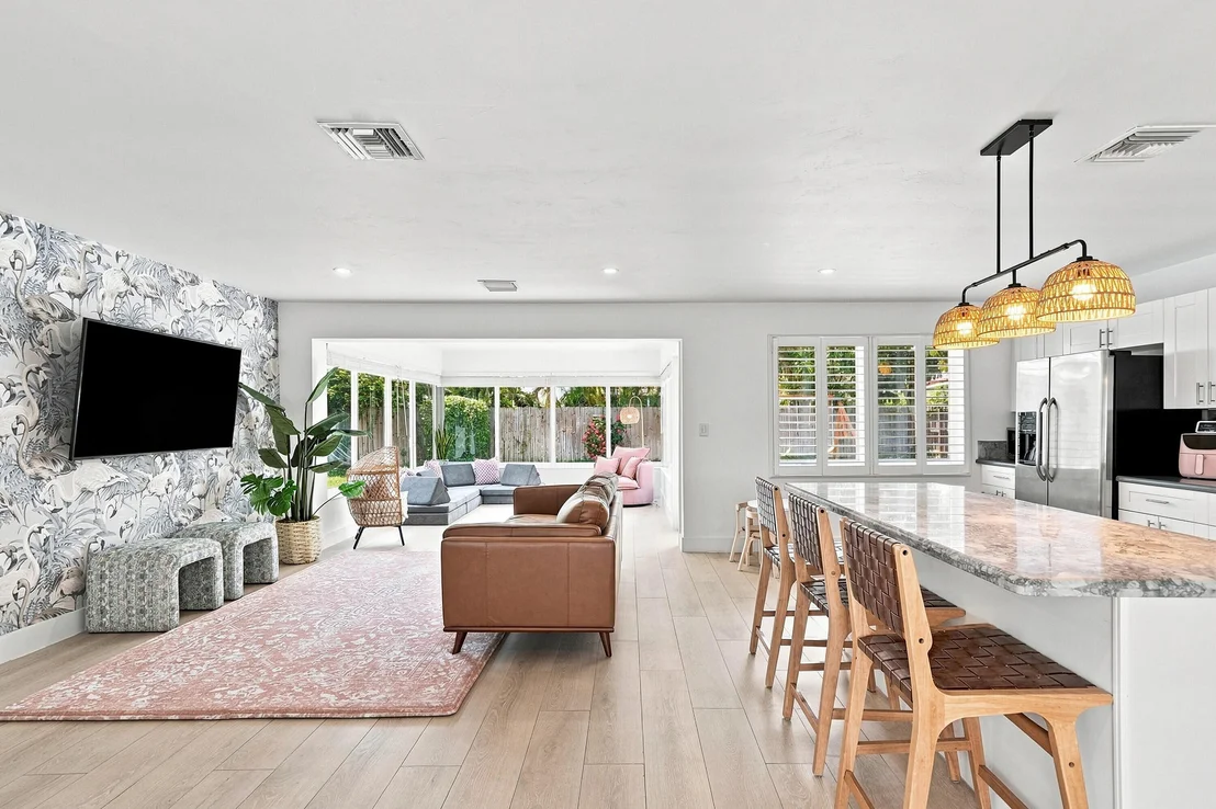 Photo of 807 SE 9 Terrace