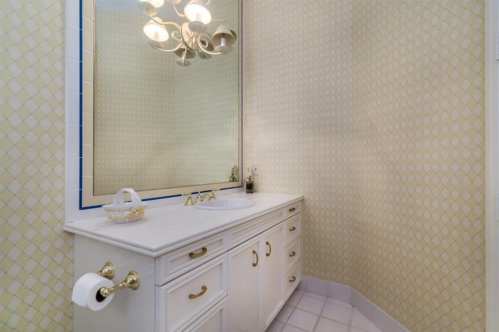 Photo of 2300 Tecumseh Circle