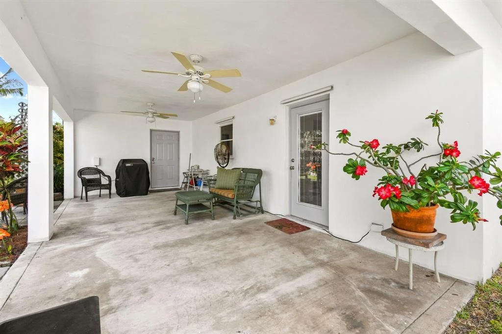Photo of 305 5th Street