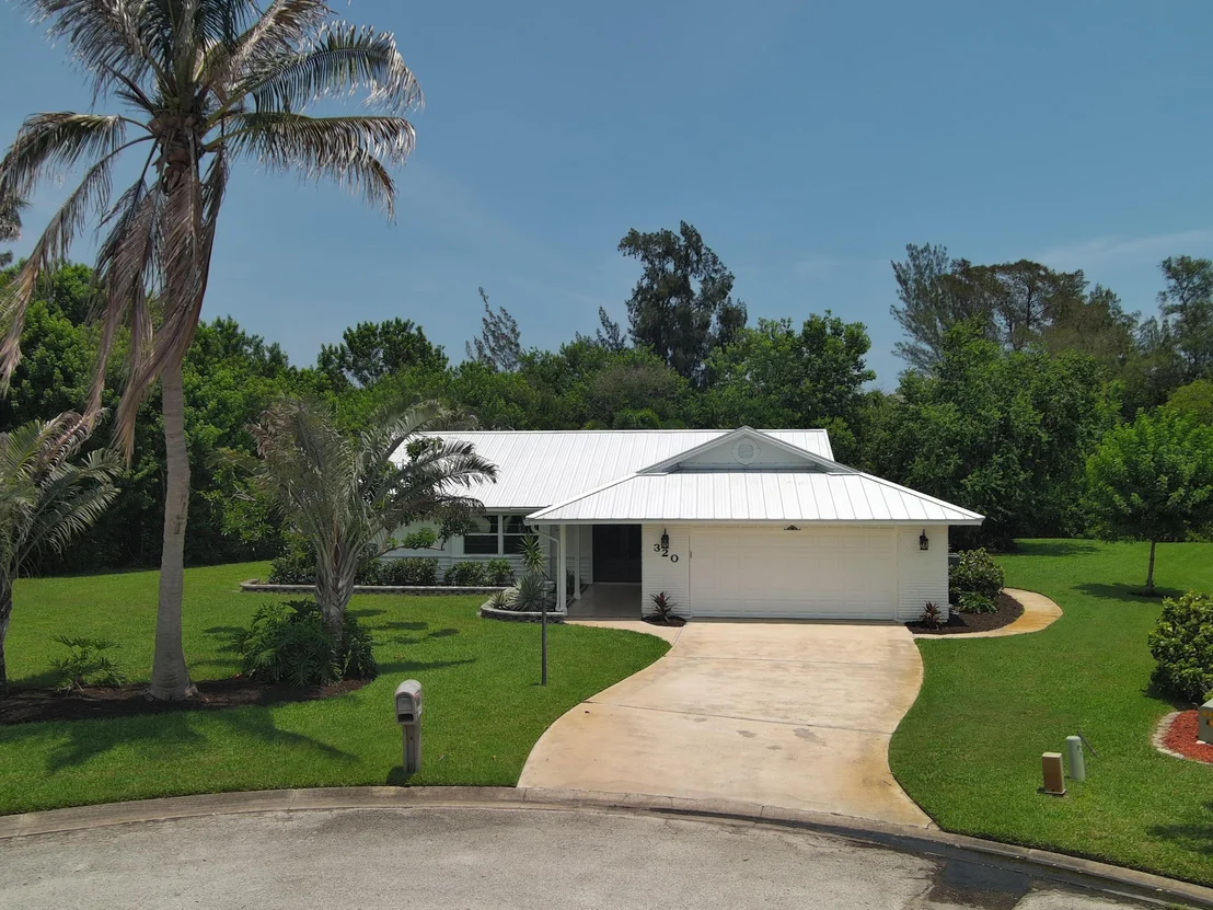 Photo of 320 W FOREST Trail