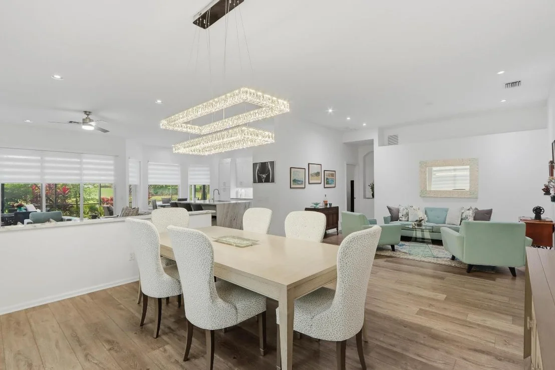 Photo of 8752 Palm River Drive