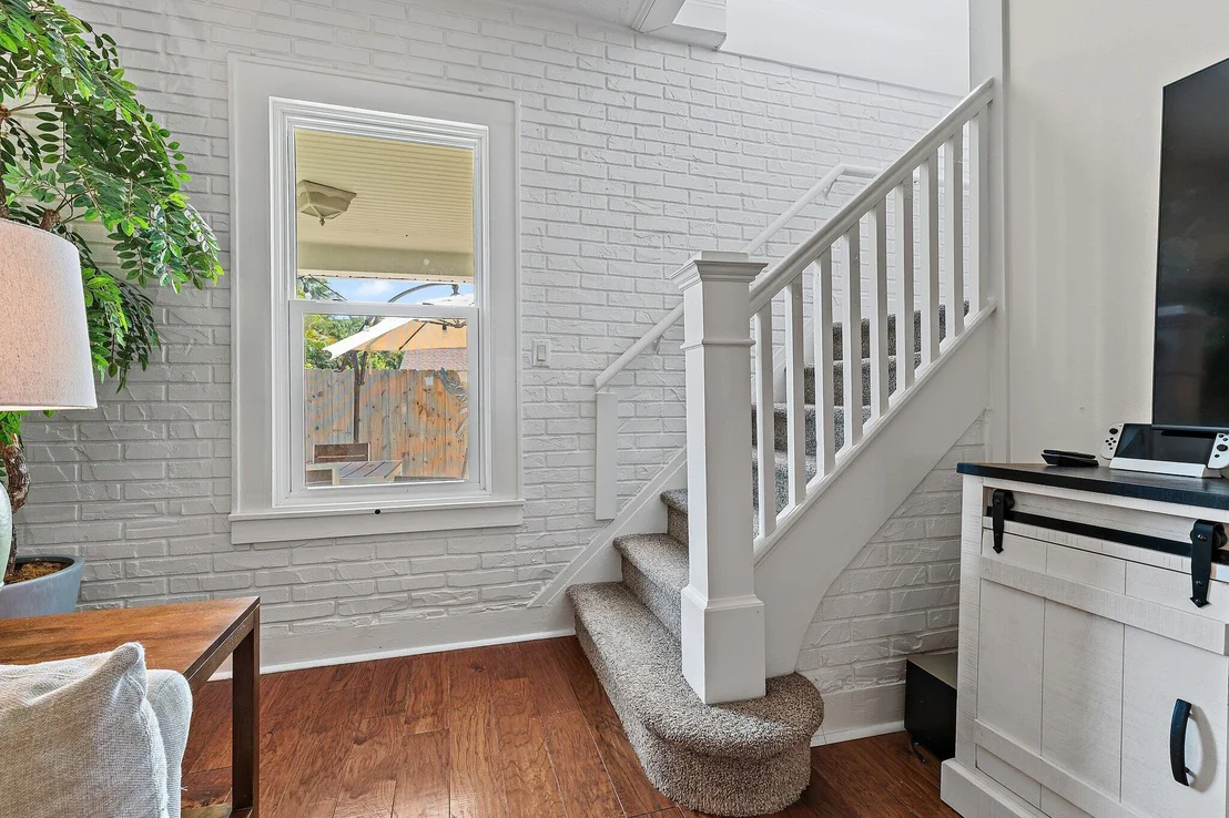 Photo of 715 Warren Drive