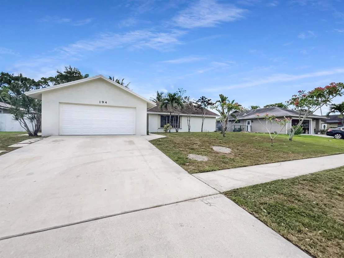 Photo of 194 Dove Circle