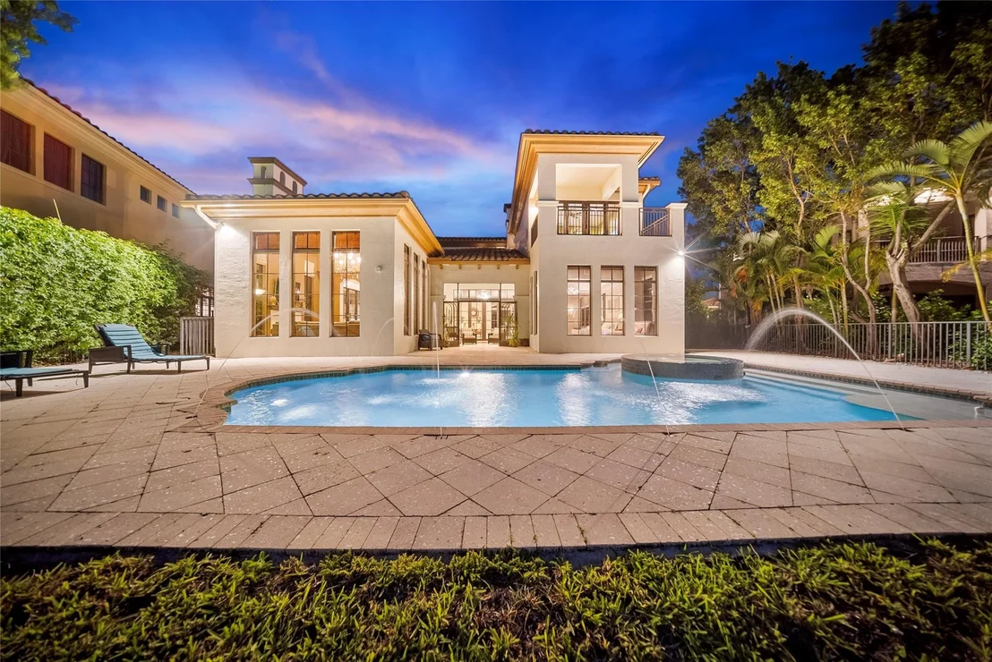 Photo of 9460 Eden Manor