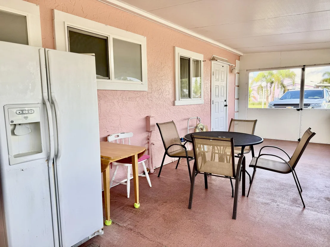 Photo of 4331 SW 11th Way