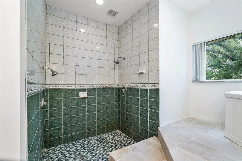 Photo of 6077 Pineneedle Lane