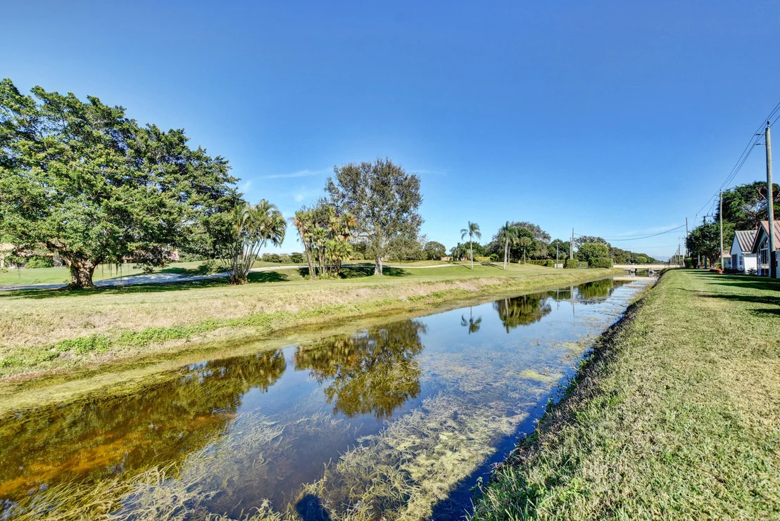 Photo of 6091 Bay Isles Drive