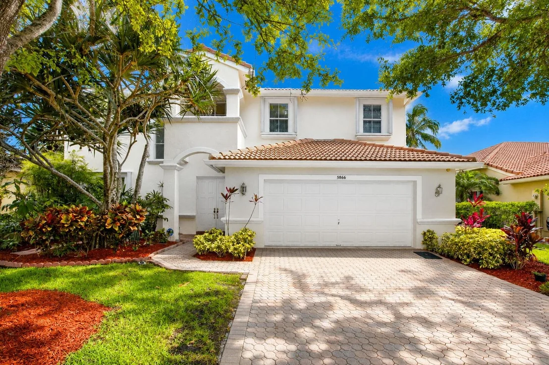 Photo of 5866 Bay Hill Circle