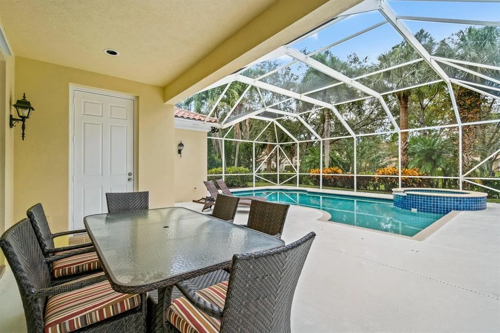 Photo of 4011 Community Drive