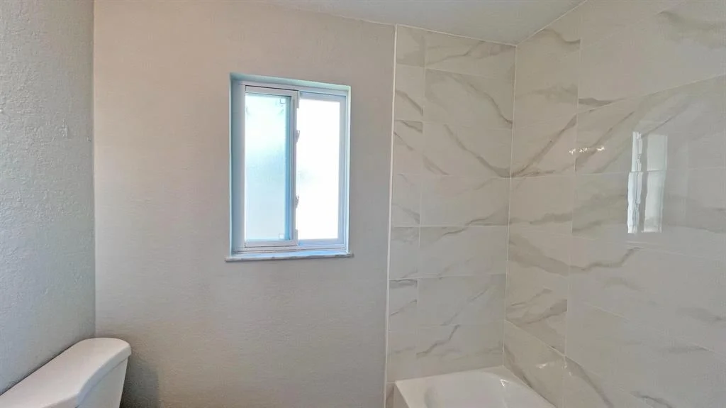 Photo of 1237 W 24th Street