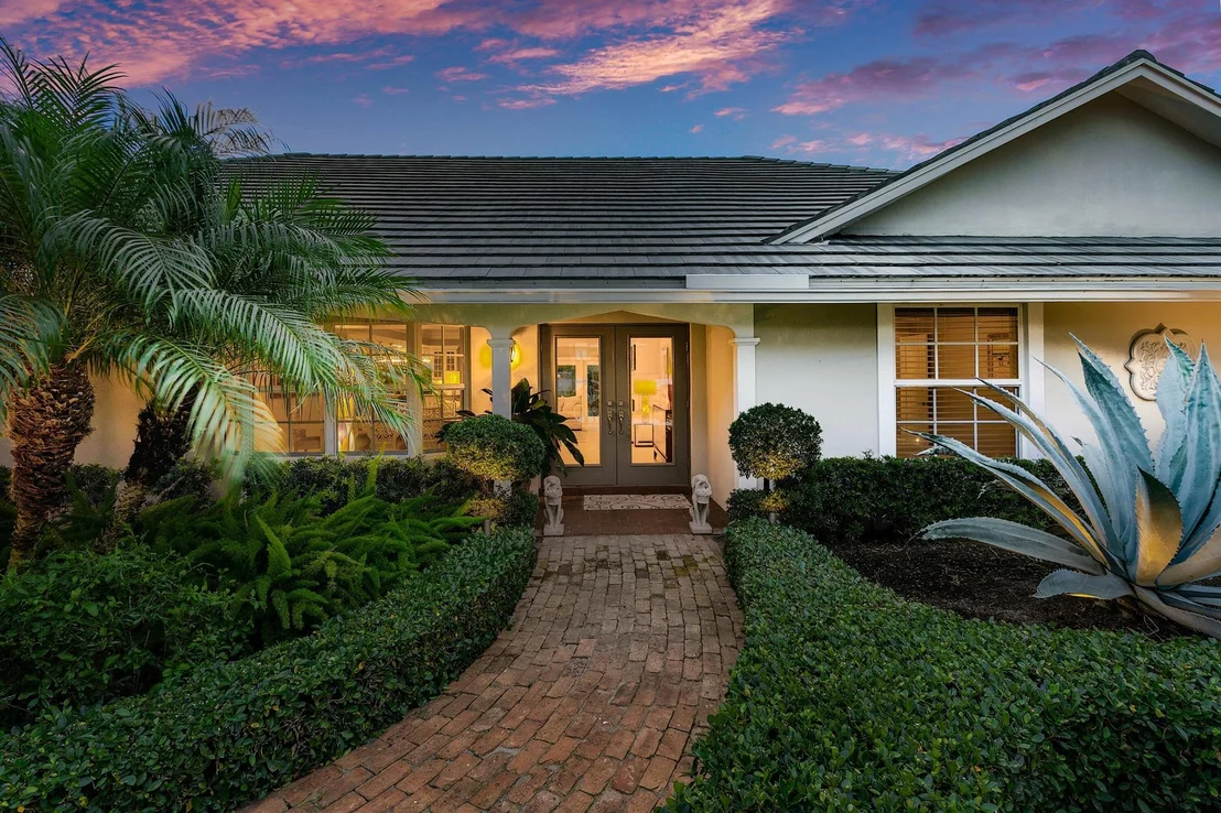 Photo of 4676 Gleneagles Drive