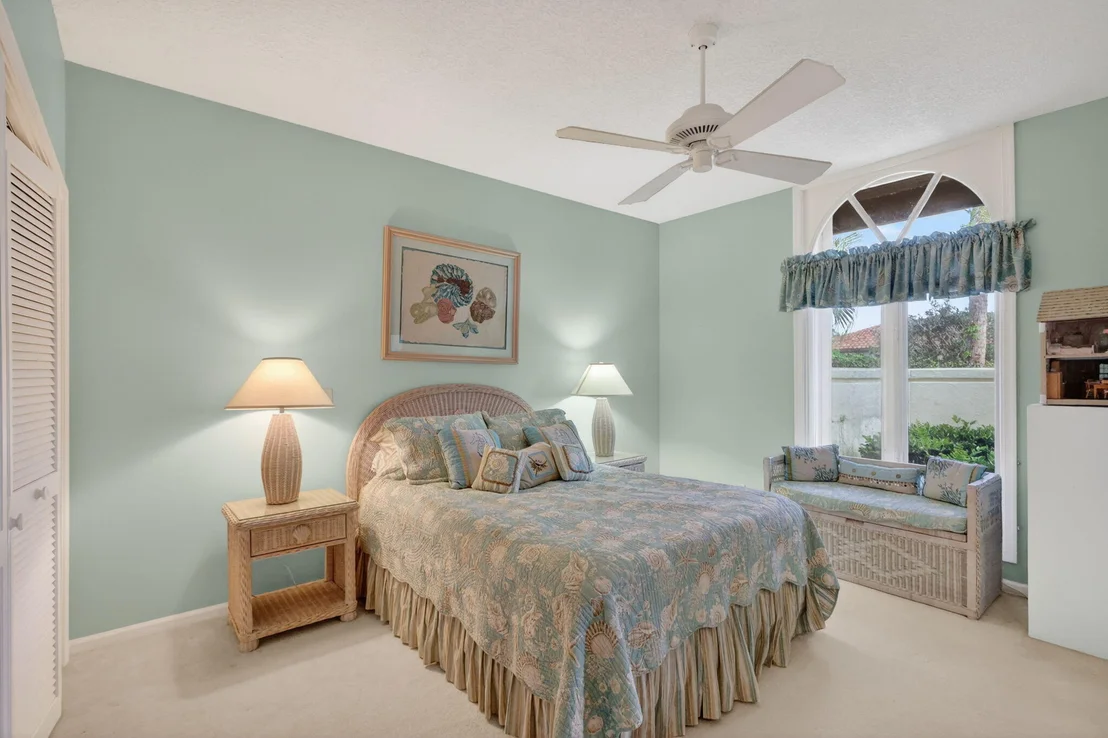 Photo of 5422 SE Meredith Terrace