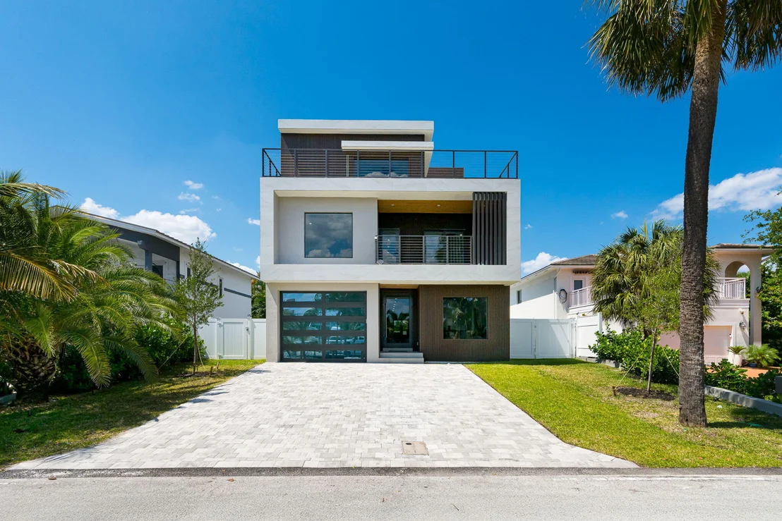 Photo of 3225 Canal Drive