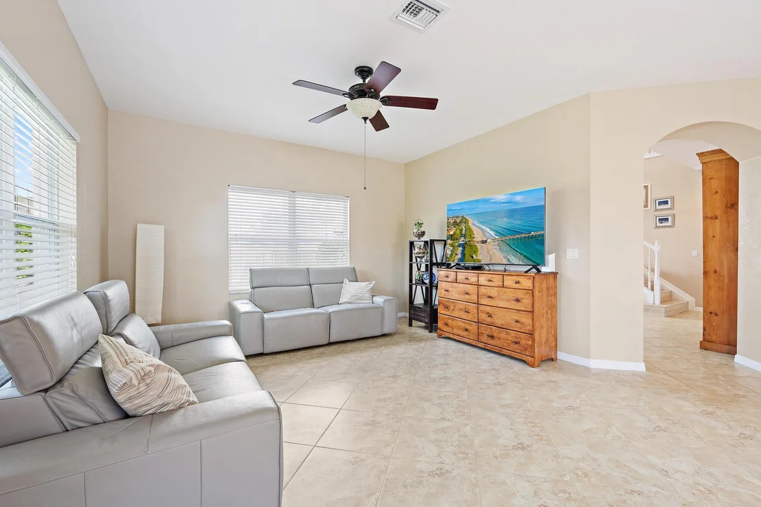 Photo of 196 Behring Way
