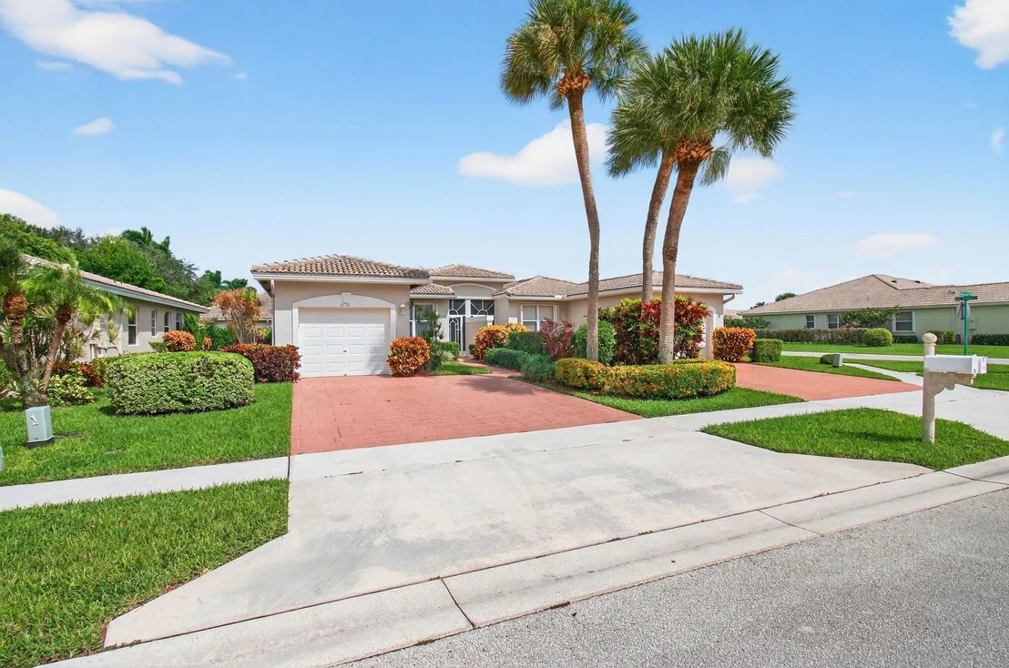 Photo of 5731 Emerald Cay Terrace