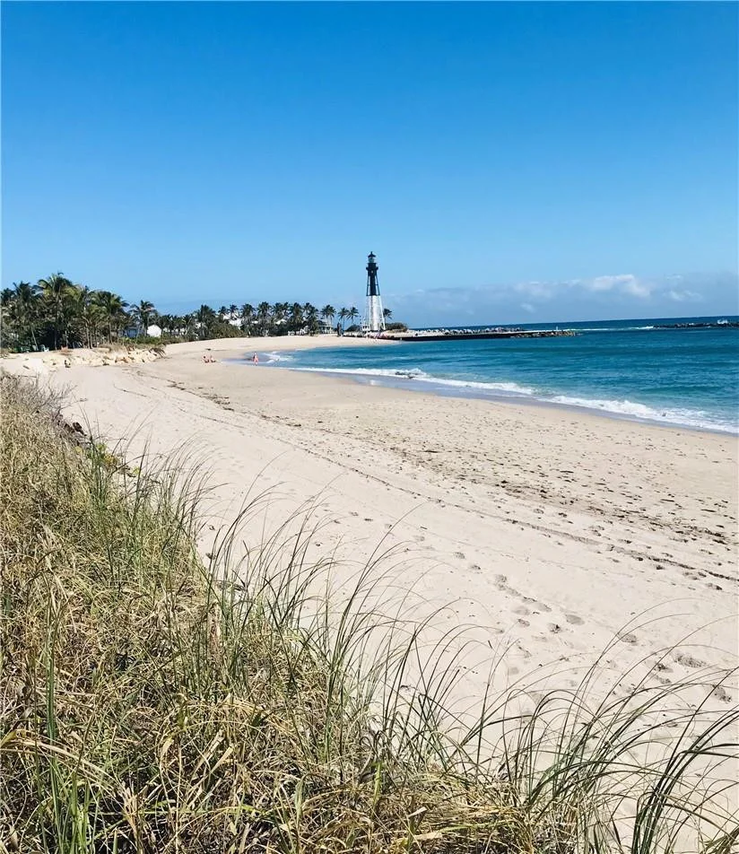 Photo of 2100 BAY Drive