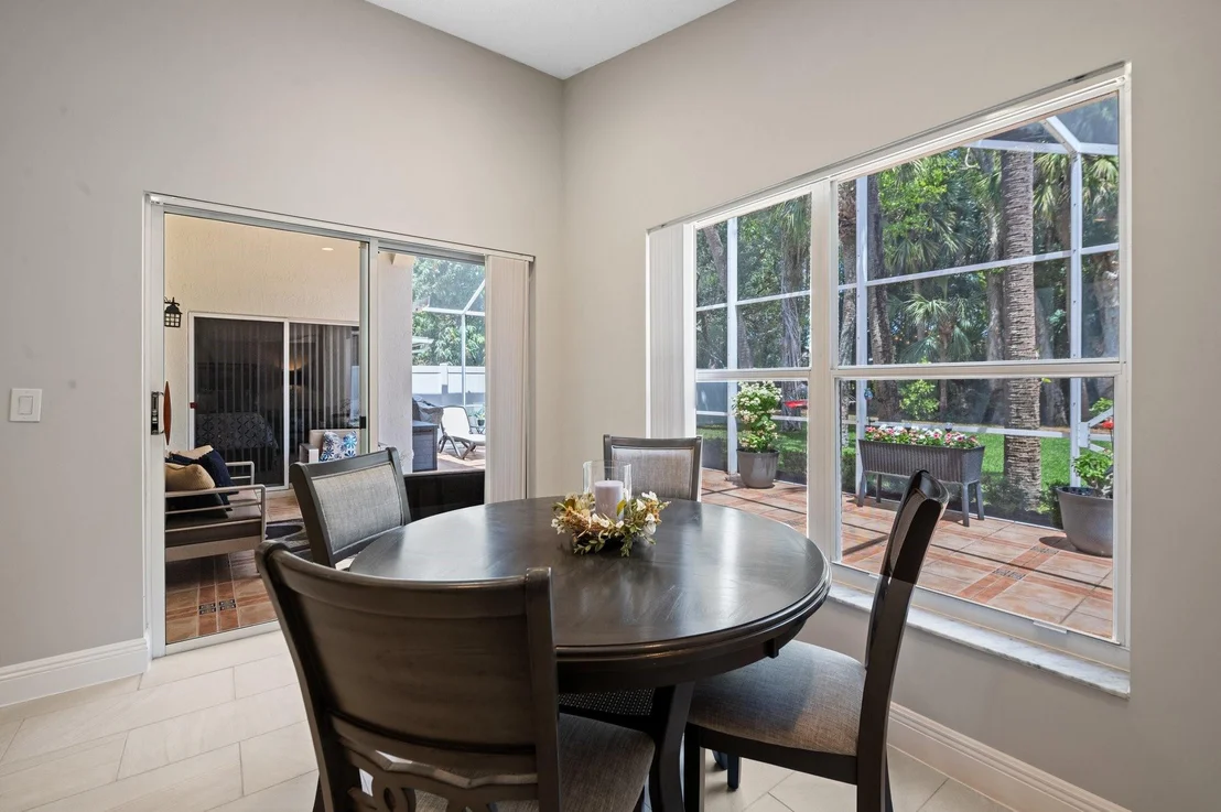 Photo of 4077 Manor Forest Trail