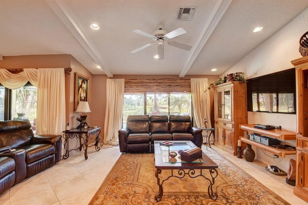 Photo of 4589 White Cedar Lane