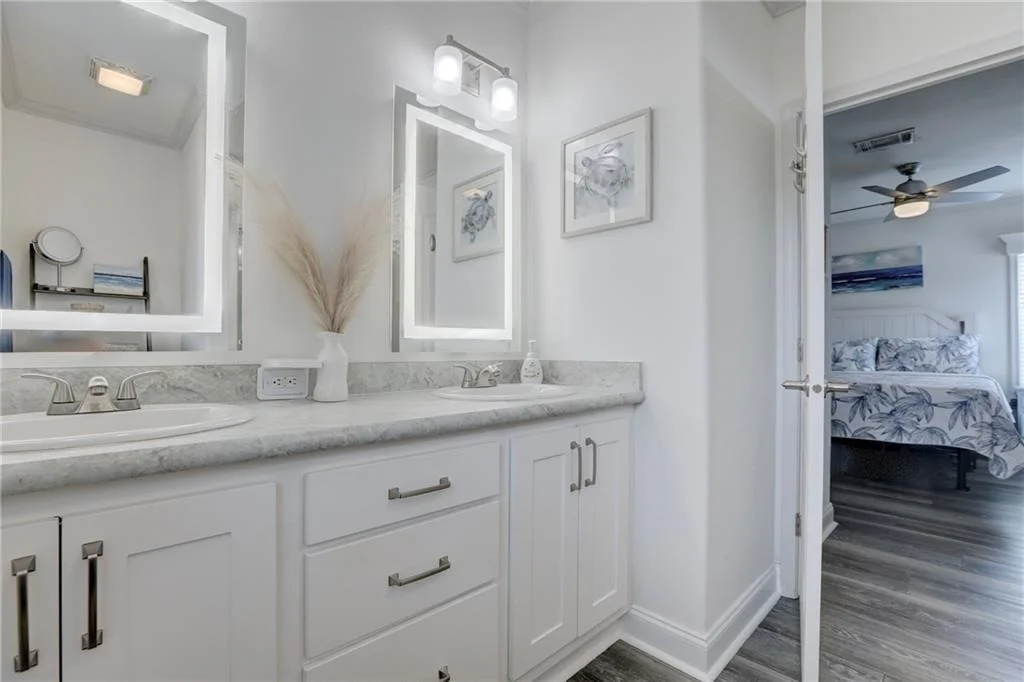 Photo of 322 Macadamia Drive