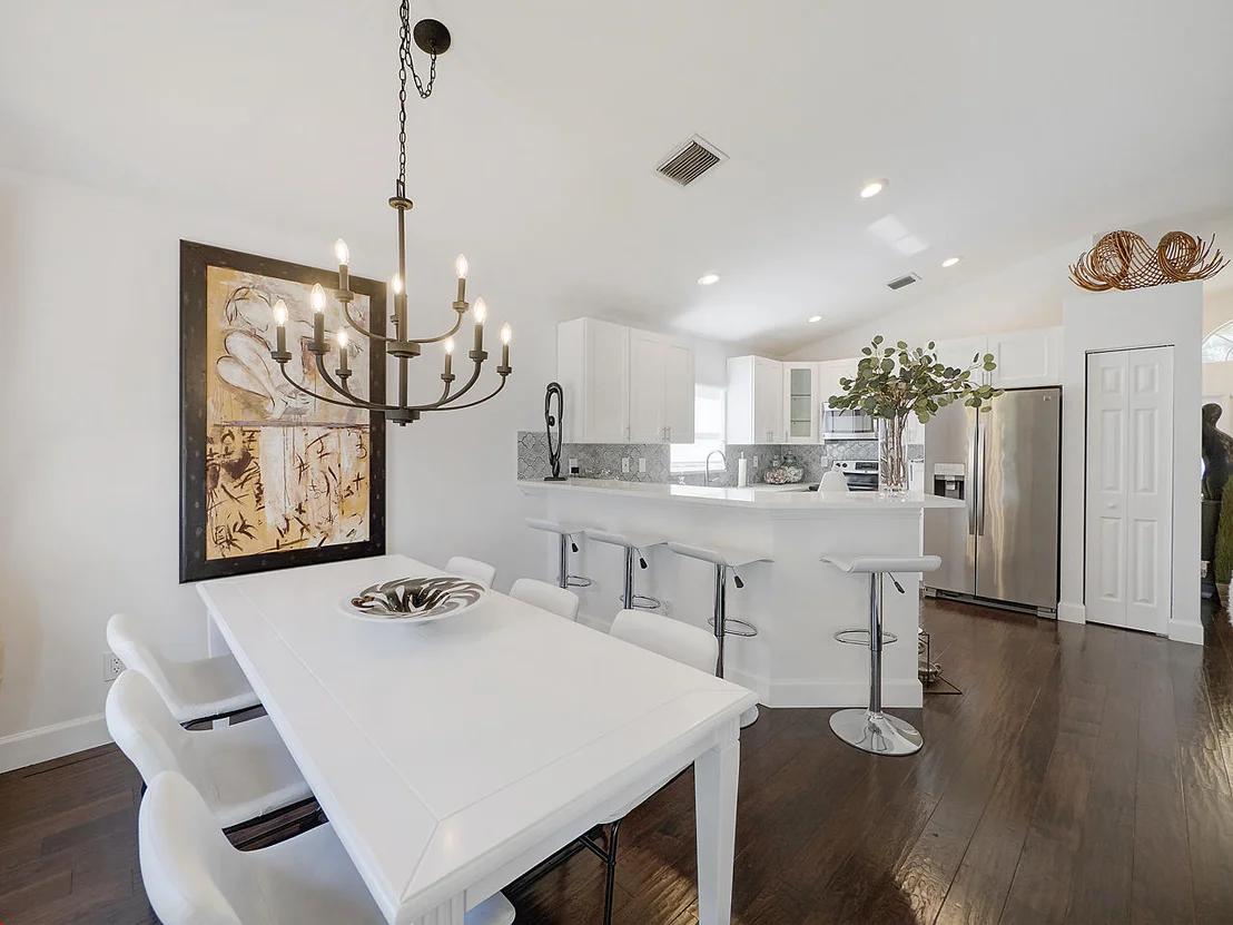 Photo of 1808 Barnstable Road