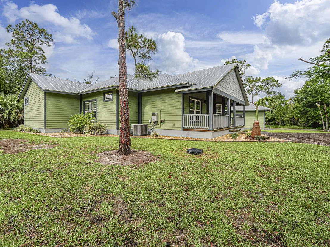 Photo of 1354 SW Locks Road