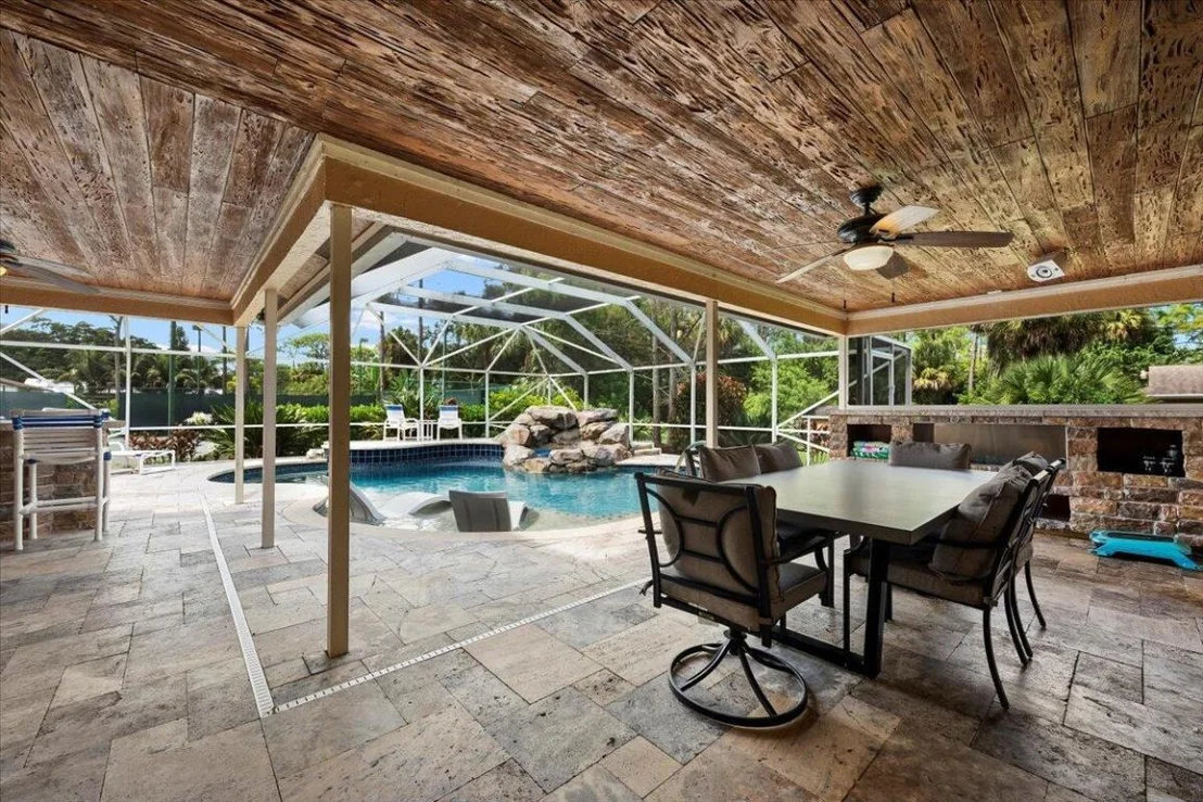 Photo of 17549 Bridle Lane