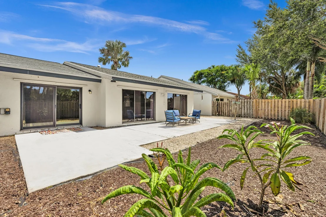Photo of 23 BAYTREE Circle