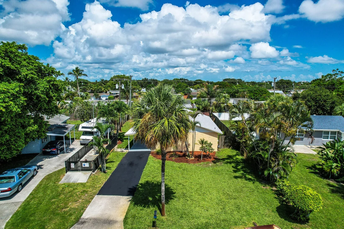 Photo of 357 Garden Boulevard