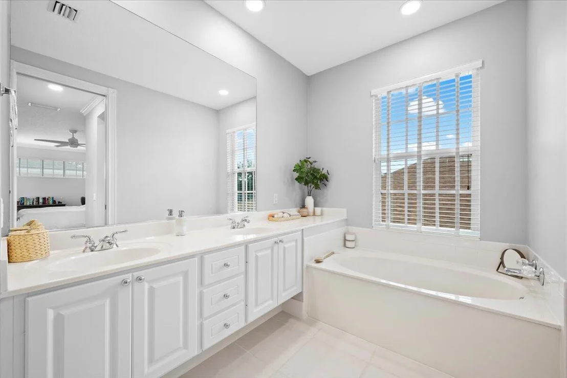 Photo of 132 Waterford Drive