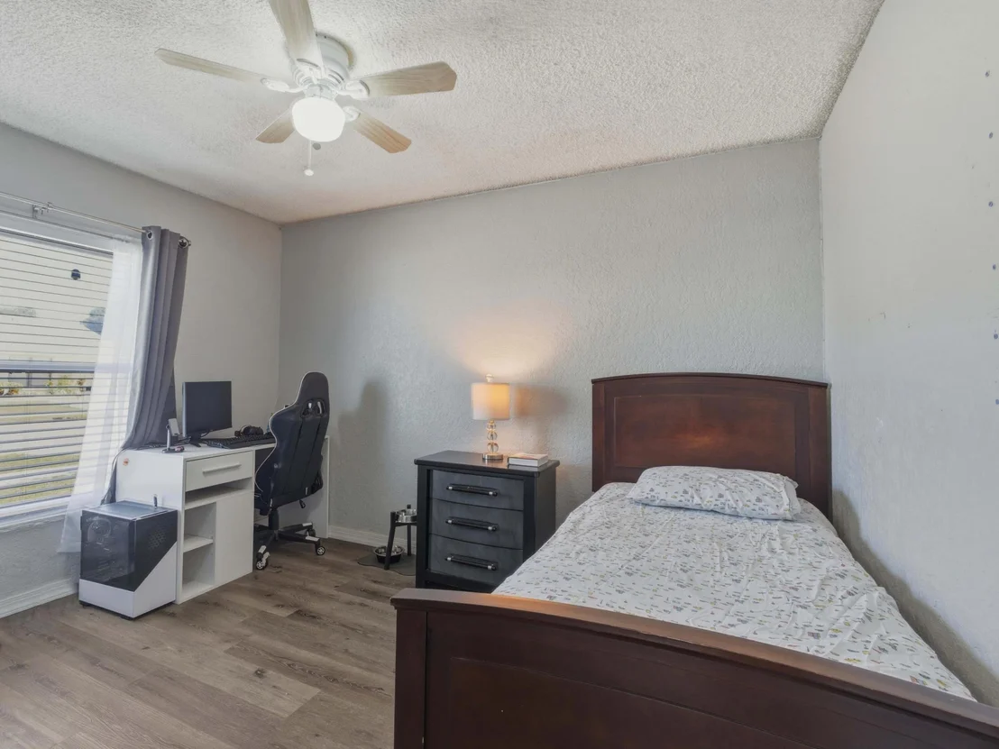 Photo of 5928 Ithaca Circle W