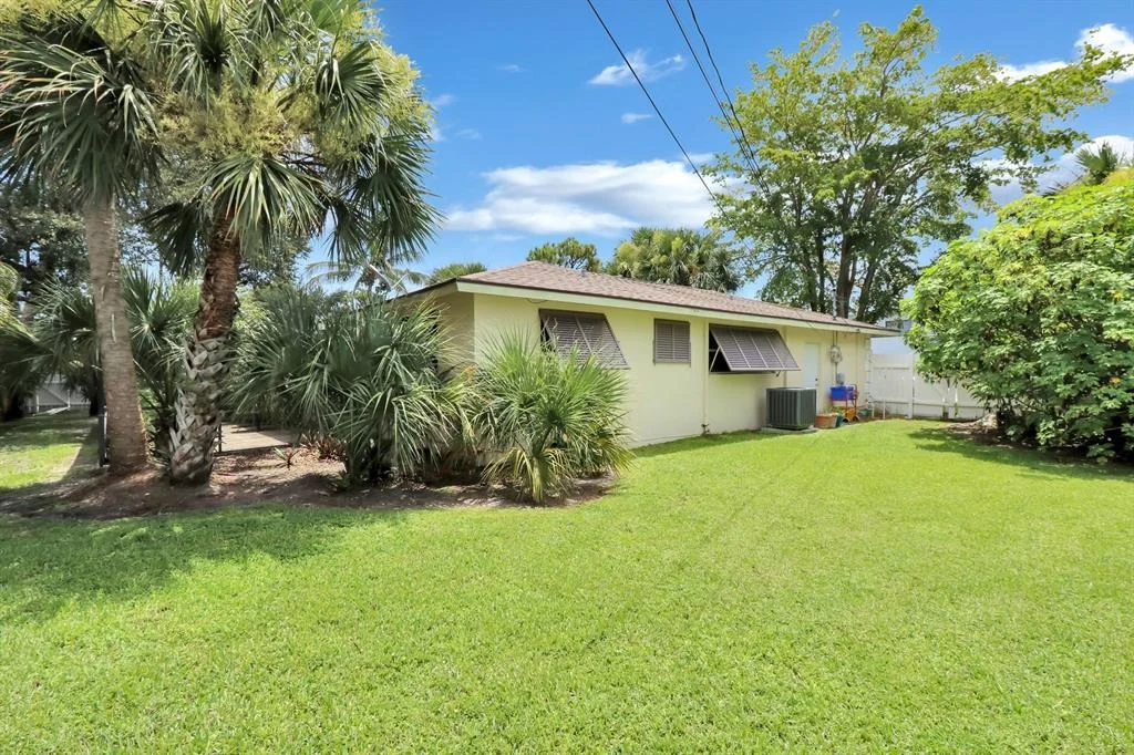 Photo of 574 N Dover Road