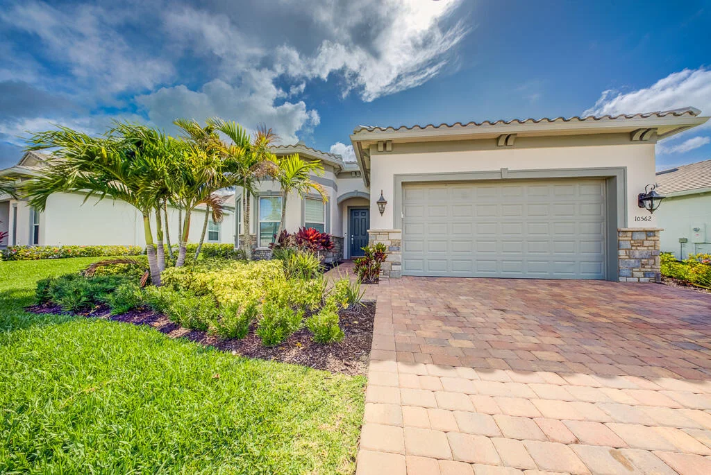 Photo of 10562 Northbrook Circle