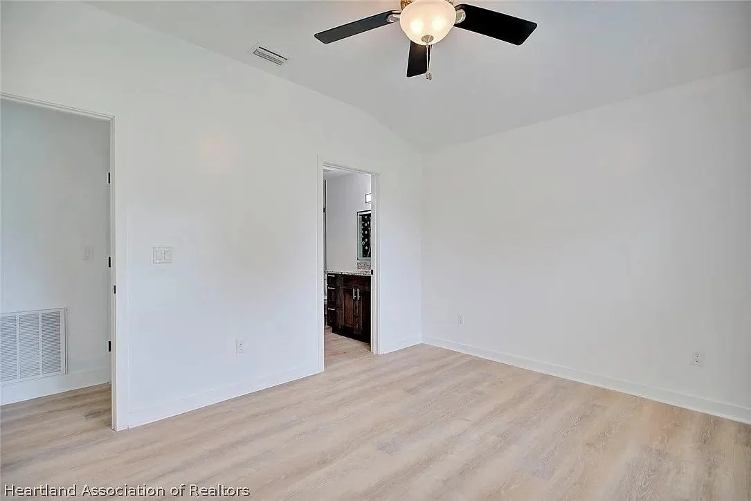 Photo of 7816 Pine Glen Road