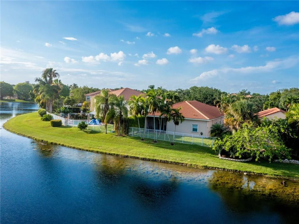 Photo of 16449 Sapphire Place