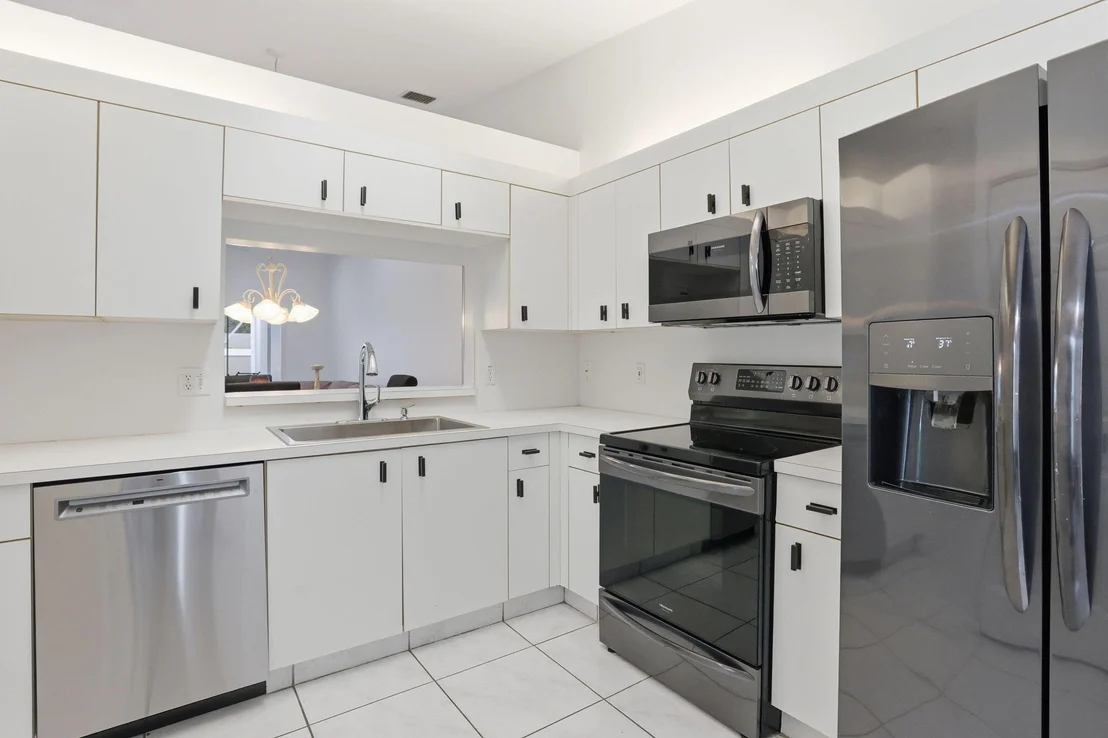 Photo of 18 Sausalito Drive