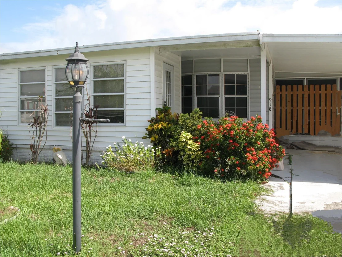 Photo of 918 Cashew Circle