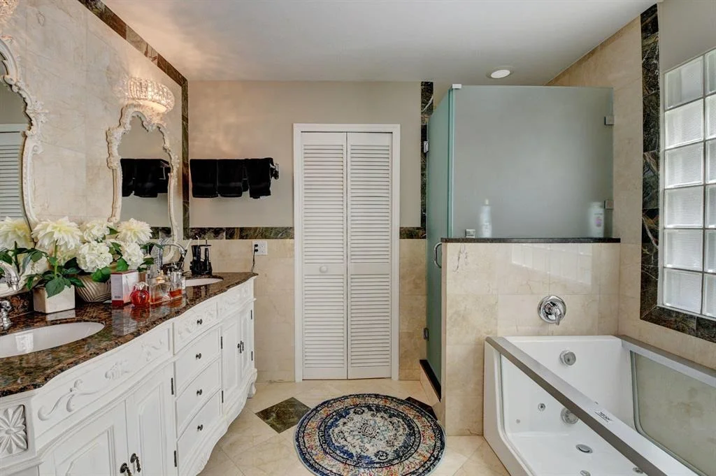 Photo of 10885 La Salinas Circle
