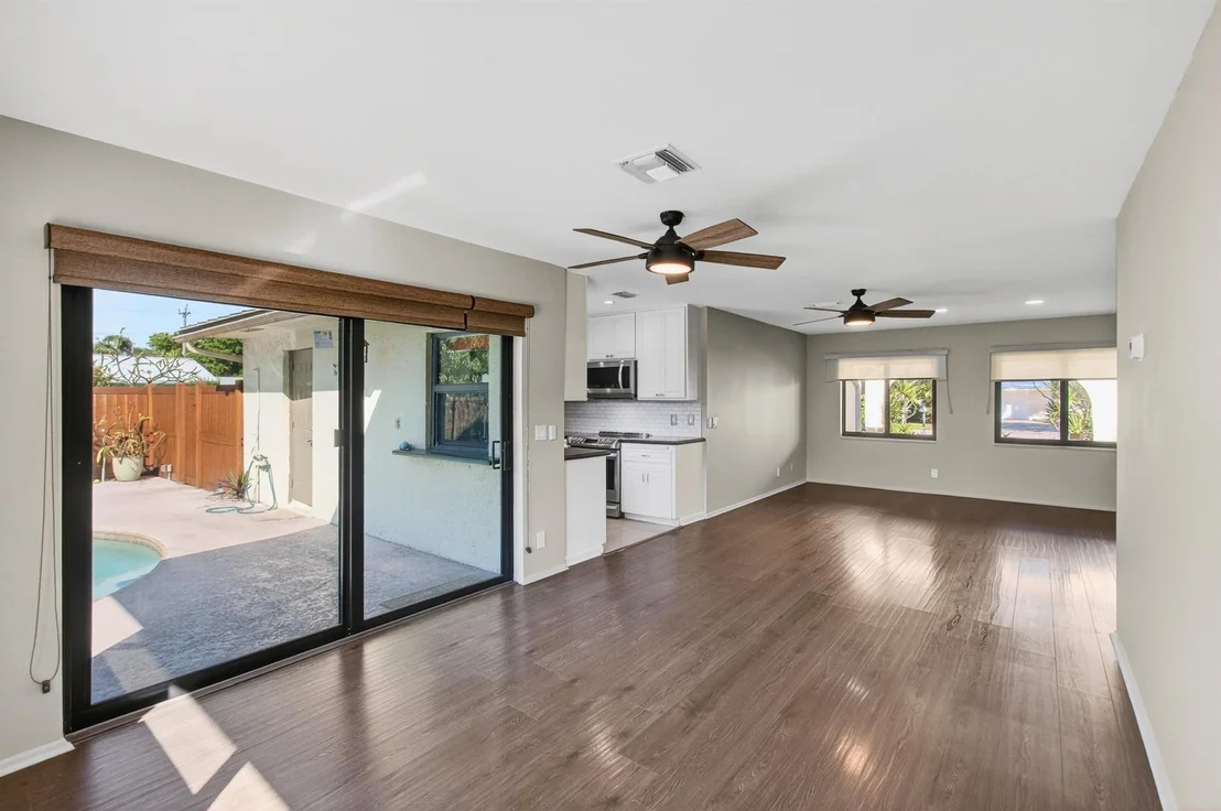 Photo of 714 Heron Drive