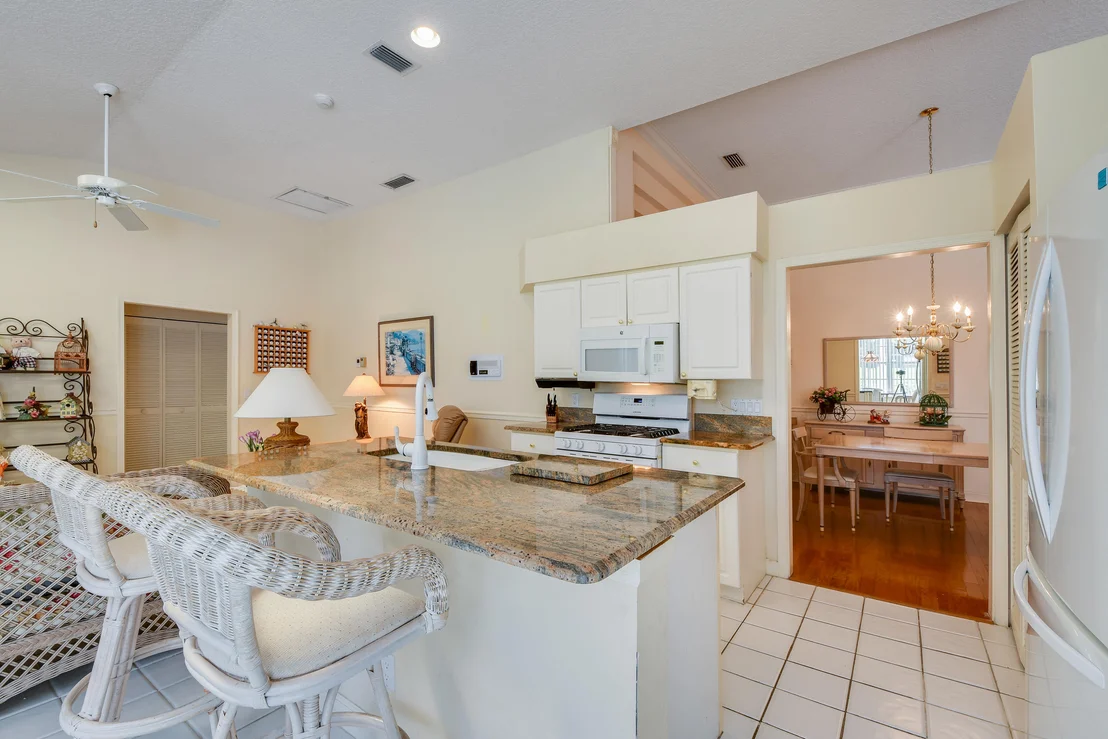 Photo of 224 Eagleton Estate Boulevard