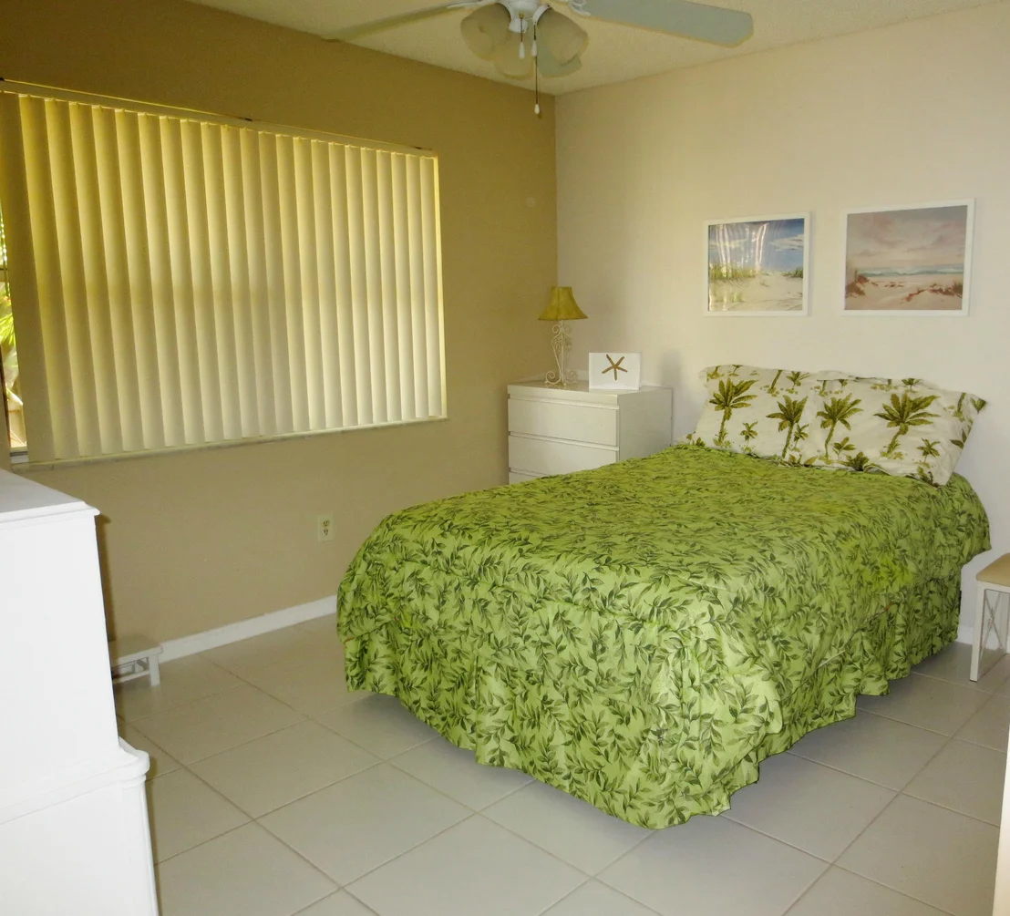 Photo of 986 Cherry Lane