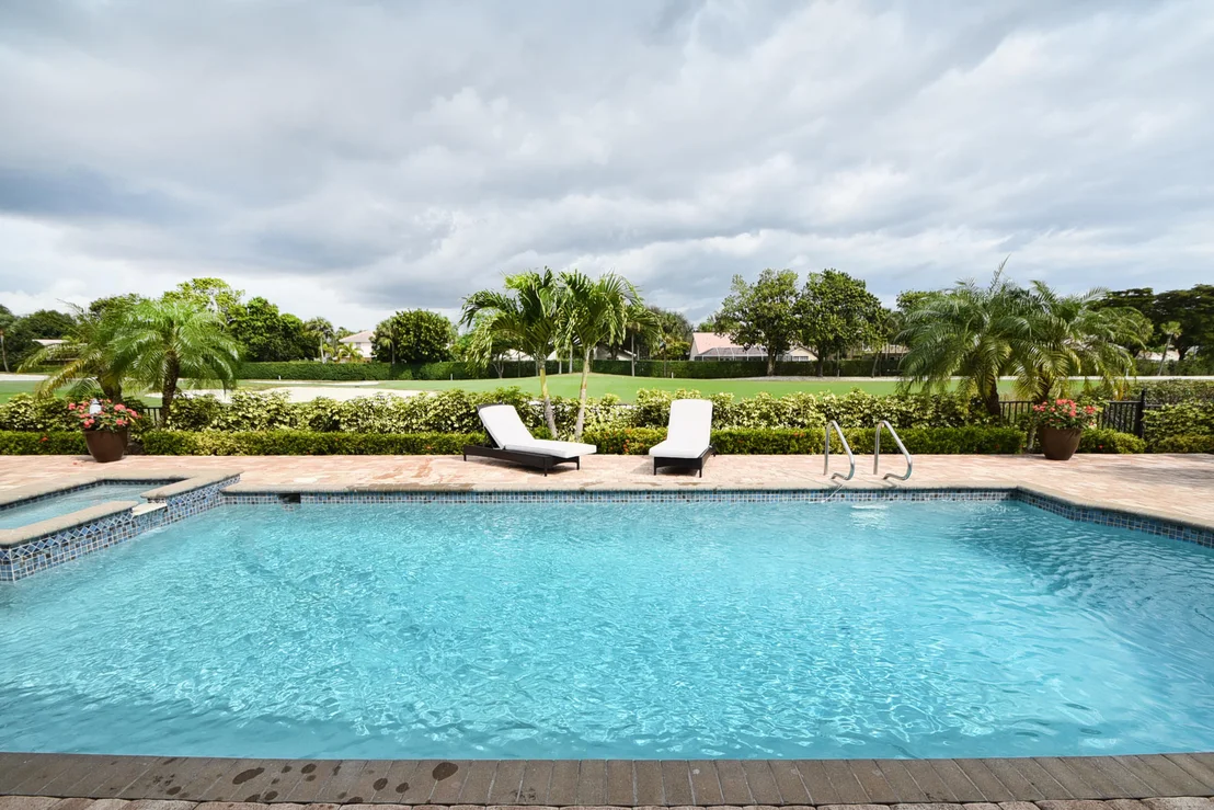 Photo of 3943 Live Oak Boulevard