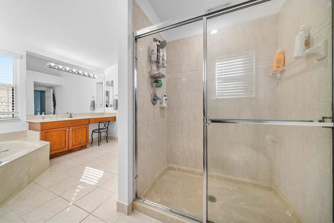 Photo of 1624 W Classical Boulevard
