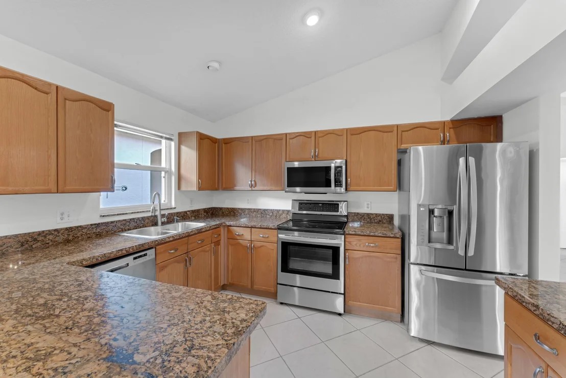 Photo of 2705 Pointe Circle