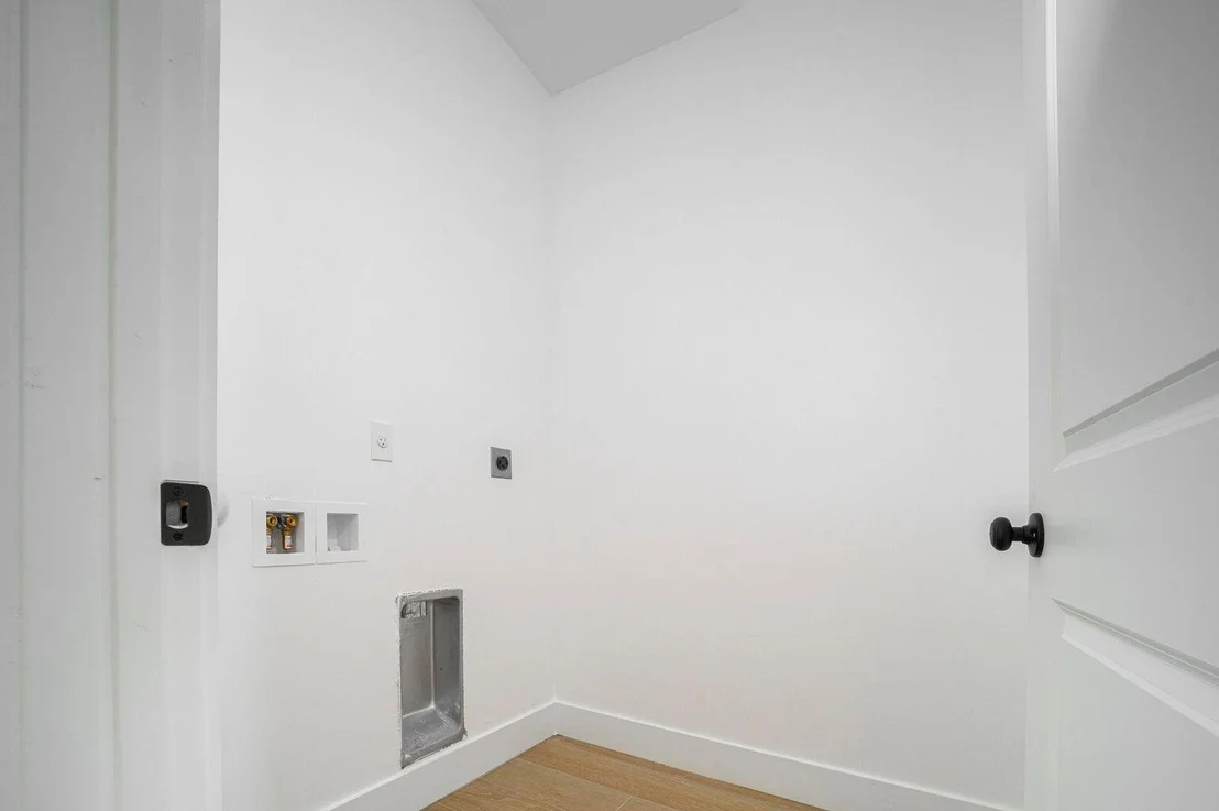Photo of 15261 Brainbridge Circle