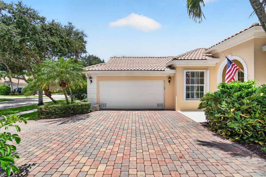 Photo of 8317 Xanthus Lane