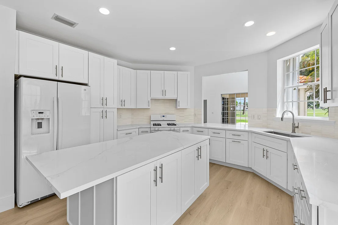 Photo of 327 Eagleton Golf Drive