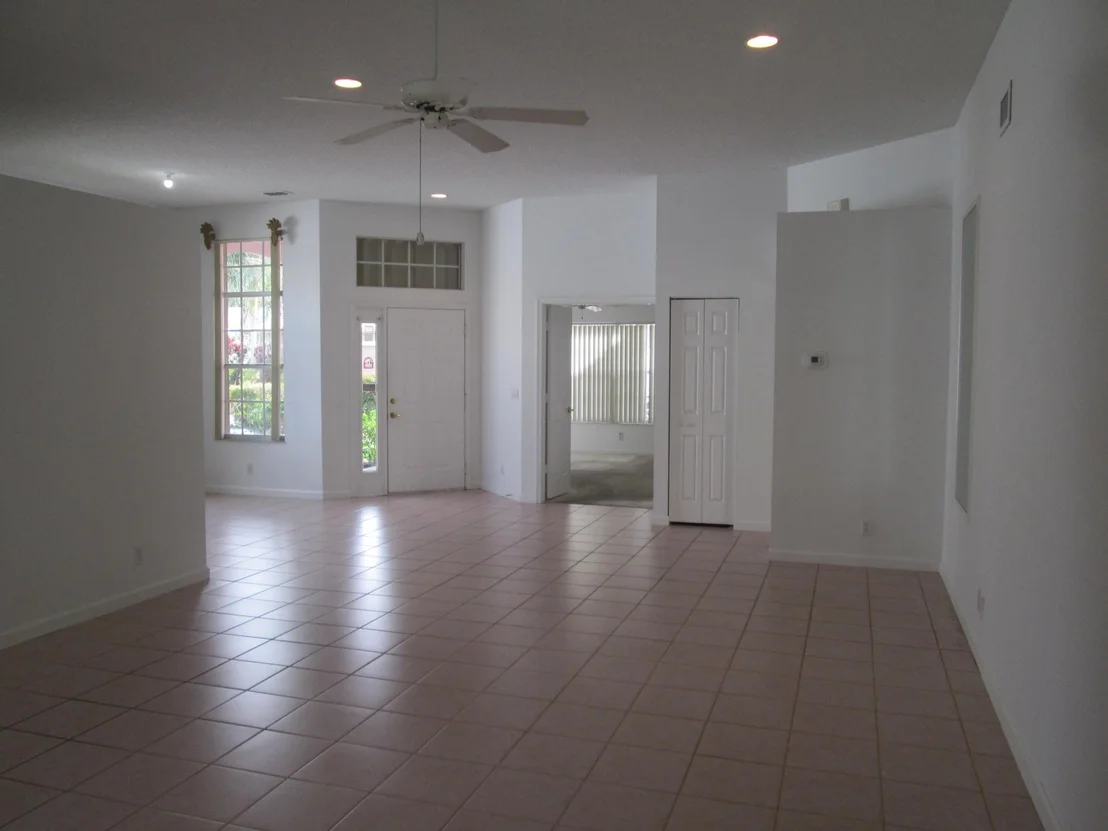 Photo of 2866 Waters Edge Circle