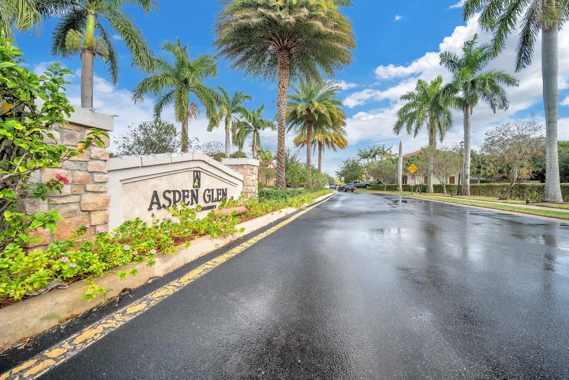 Photo of 3856 Aspen Leaf Drive