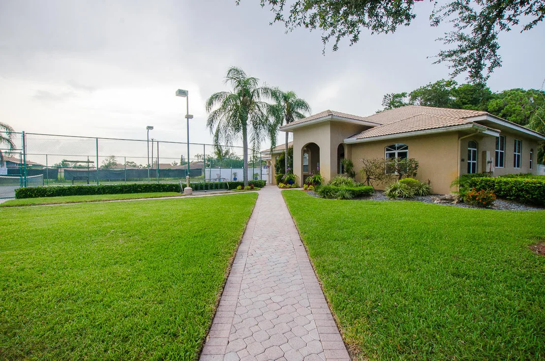 Photo of 5512 Grande Palm Circle