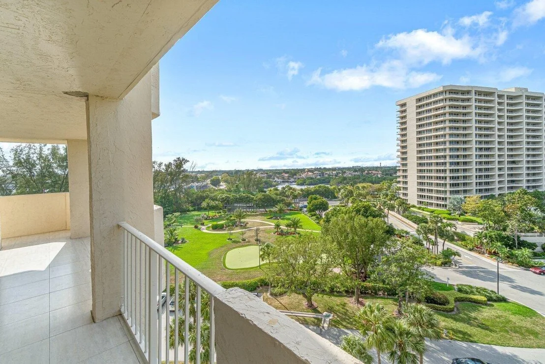 Photo of Unit B708 at 4001 N Ocean Boulevard
